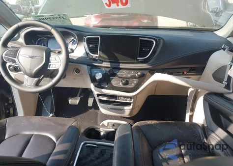 2023 Chrysler Pacifica Hybrid Touring L z USA, uszkodzony, nr VIN 2C4RC1L72PR522982